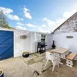 Crow House Barn * Copgrove